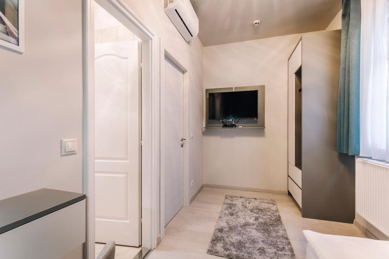 Soho Apartmanhaz เยอร์ ภายนอก รูปภาพ