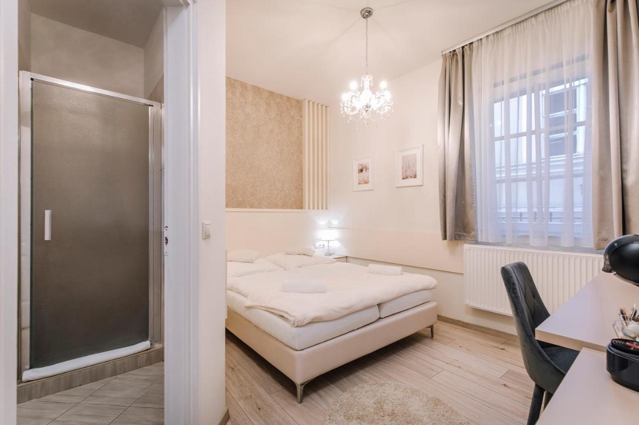 Soho Apartmanhaz เยอร์ ภายนอก รูปภาพ