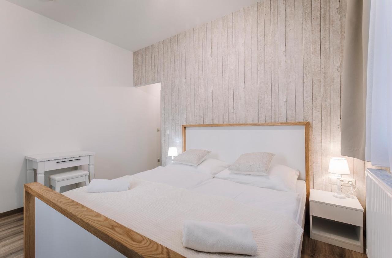 Soho Apartmanhaz เยอร์ ภายนอก รูปภาพ