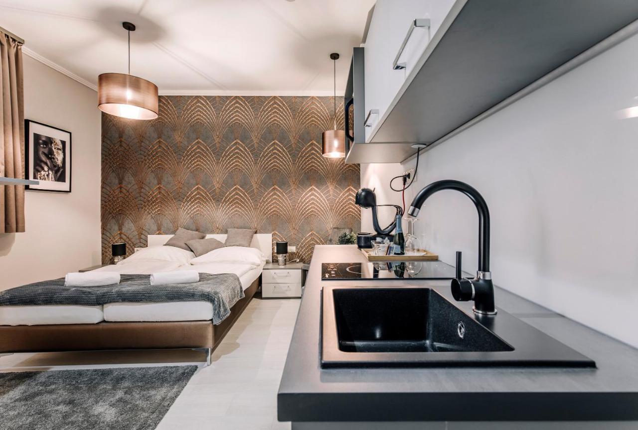 Soho Apartmanhaz เยอร์ ภายนอก รูปภาพ