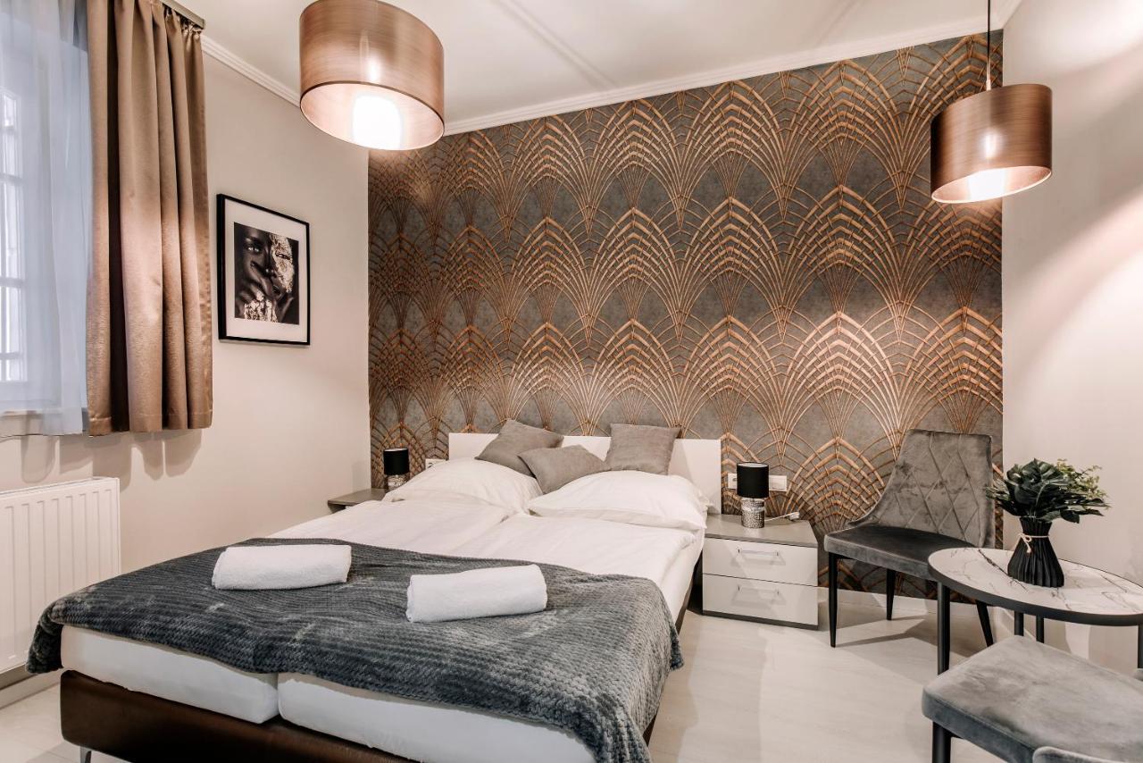 Soho Apartmanhaz เยอร์ ภายนอก รูปภาพ